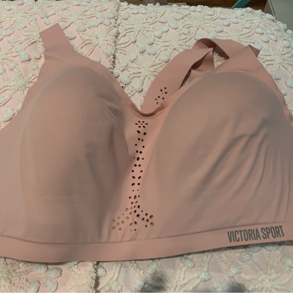 Light mauve pink Victoria’s Secret sports bra 36 DDD